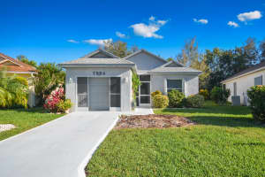 7994 SE Sugar Pines Way, Hobe Sound, FL 33455, Sold 03/31/17