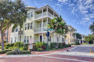1002 E Heritage Club Cir, Delray Beach, FL 33483, Sold 05/24/17