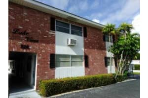 810 Lake Shore Dr, Lake Park, FL 33403, Sold 02/10/17