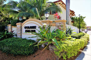 4721 N Prive Cir, Delray Beach, FL 33445, Sold 03/28/17