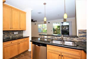 4721 N Prive Cir, Delray Beach, FL 33445, Sold 03/28/17