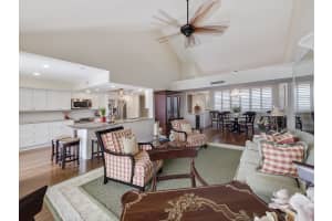 1000 US-1, Jupiter, FL 33477, Sold 04/07/17