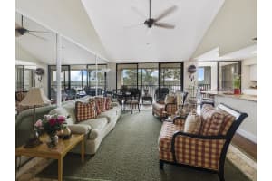 1000 US-1, Jupiter, FL 33477, Sold 04/07/17