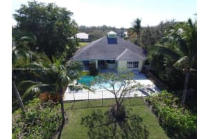 735 SE Misty Meadows Way, Stuart, FL 34997, Sold 05/17/17