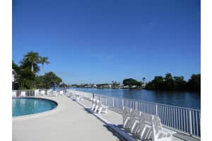 2542 S Federal Hwy, Boynton Beach, FL 33435, Sold 12/08/17