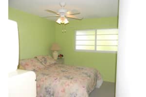 2542 S Federal Hwy, Boynton Beach, FL 33435, Sold 12/08/17