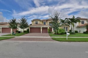9482 Campi Dr, Lake Worth, FL 33467, Sold 05/31/17