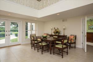 507 Bay Dr, Vero Beach, FL 32963, Sold 01/30/18