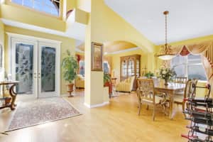 21 Lawrence Lake Dr, Boynton Beach, FL 33436, Sold 03/08/17