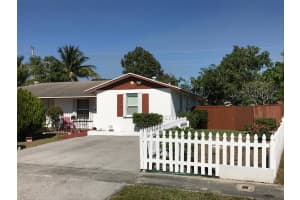 5175 Cannon Way, West Palm Beach, FL 33415, Sold 05/03/17
