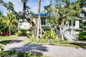 1900 Winding Creek Ln, Fort Pierce, FL 34981, Sold 04/12/17