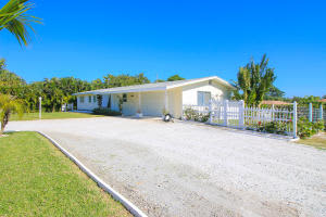 12890 SE Circle Dr, Hobe Sound, FL 33455, Sold 02/17/17