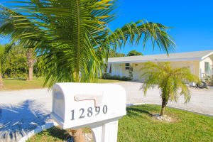 12890 SE Circle Dr, Hobe Sound, FL 33455, Sold 02/17/17