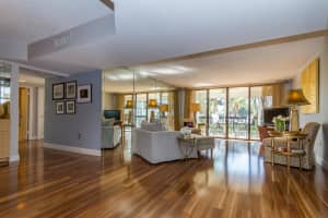 611 SE 7th St, Delray Beach, FL 33483, Sold 05/01/17