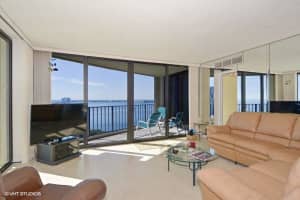 5420 N Ocean Dr, West Palm Beach, FL 33404, Sold 02/17/17