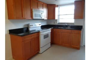 410 NE 17th Ave, Boynton Beach, FL 33435, Sold 04/28/17