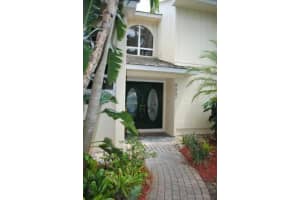 8957 SE Marina Bay Dr, Hobe Sound, FL 33455, Sold 06/01/17