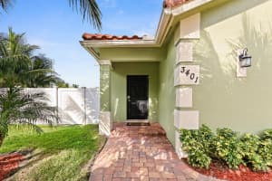 3401 Elizabeth Pl N, Palm Springs, FL 33461, Sold 05/01/17