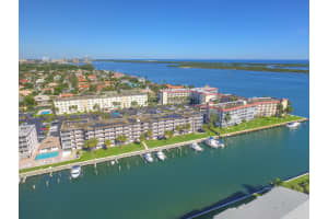 104 Paradise Harbour Blvd, North Palm Beach, FL 33408, Sold 02/28/17