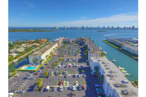 104 Paradise Harbour Blvd, North Palm Beach, FL 33408, Sold 02/28/17