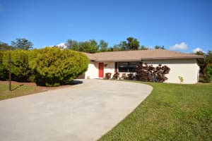 2821 NE Yorkshire Ln, Jensen Beach, FL 34957, Sold 03/17/17