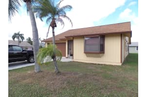 4129 SE Peppertree St, Stuart, FL 34997, Sold 05/31/17