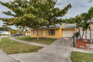 7331 Willow Springs Cir S, Boynton Beach, FL 33436, Sold 03/17/17