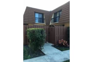 825 Center St #4c, Jupiter, FL 33458, Sold 02/03/17