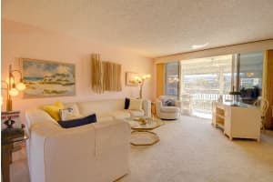 1 Harbourside Dr, Delray Beach, FL 33483, Sold 03/29/17