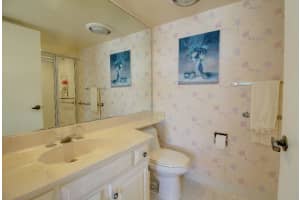 1 Harbourside Dr, Delray Beach, FL 33483, Sold 03/29/17