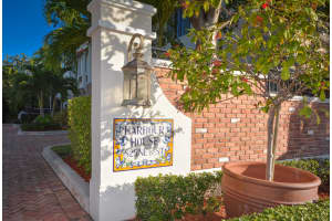 825 NE 1st St, Delray Beach, FL 33483, Sold 12/20/17