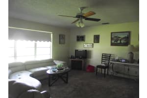 7208 E Oakridge Cir, Lantana, FL 33462, Sold 03/01/17