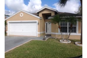 1735 Sawgrass Cir, Greenacres, FL 33413, Sold 05/08/17