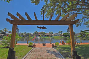 136 Parkwood Dr, Royal Palm Beach, FL 33411, Sold 04/28/17