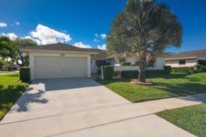 10692 Greentrail Dr S, Boynton Beach, FL 33436, Sold 08/30/17