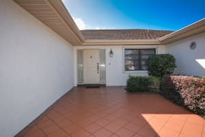 10692 Greentrail Dr S, Boynton Beach, FL 33436, Sold 08/30/17