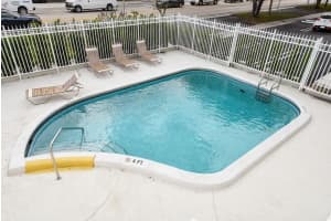 3915 S Flagler Dr, West Palm Beach, FL 33405, Sold 02/13/17