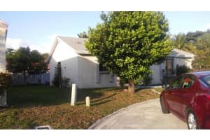 9525 Everglades Park Ln, Boca Raton, FL 33428, Sold 03/22/17