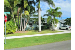 4229 SE Boxleaf Pl, Stuart, FL 34997, Sold 03/10/17