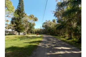 6418 Riverland Dr, Fort Pierce, FL 34982, Sold 04/25/17