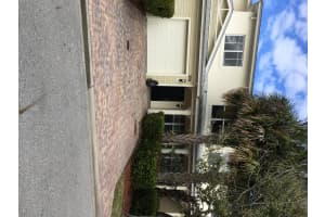 2704 Creekside Dr, Fort Pierce, FL 34981, Sold 02/27/17
