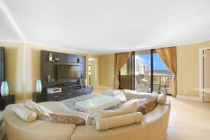 2800 N Ocean Dr, Riviera Beach, FL 33404, Sold 05/30/17