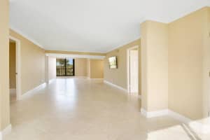 5344 Woodland Lakes Dr, Palm Beach Gardens, FL 33418, Sold 02/17/17