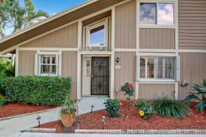 71 Maplecrest Cir, Jupiter, FL 33458, Sold 02/28/17