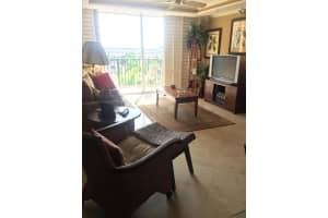 651 Okeechobee Blvd, West Palm Beach, FL 33401, Sold 09/25/17