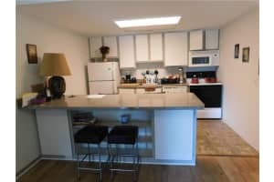 465 7th Pl, Vero Beach, FL 32962, Sold 06/02/17