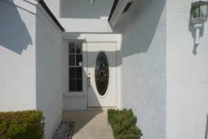 2015 Normandy Cir, West Palm Beach, FL 33409, Sold 04/21/17