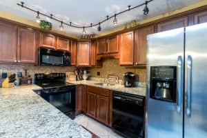 2832 Waterford Dr S, Deerfield Beach, FL 33442, Sold 04/24/17