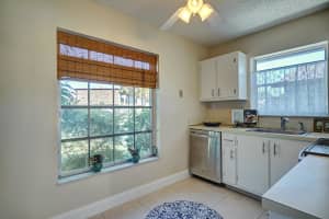 512 SE 26th Ave, Boynton Beach, FL 33435, Sold 04/20/17