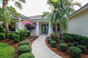 5717 SE Forest Glade Trail, Hobe Sound, FL 33455, Sold 04/27/17